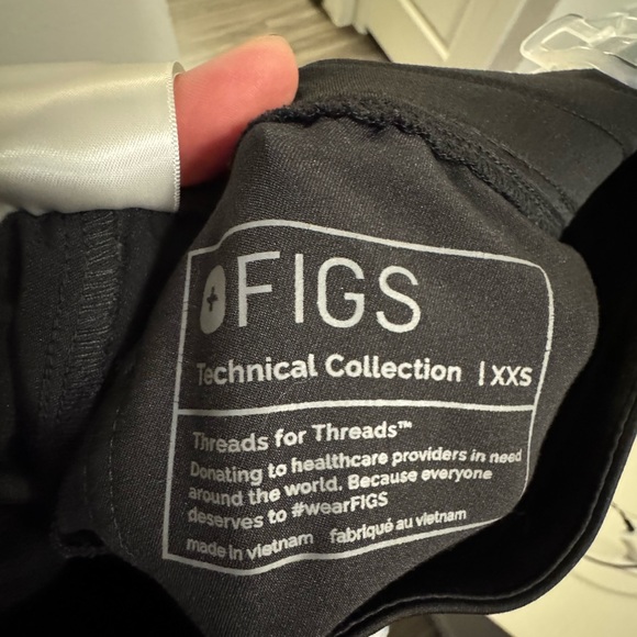 Figs black scrub pants - Picture 4 of 5